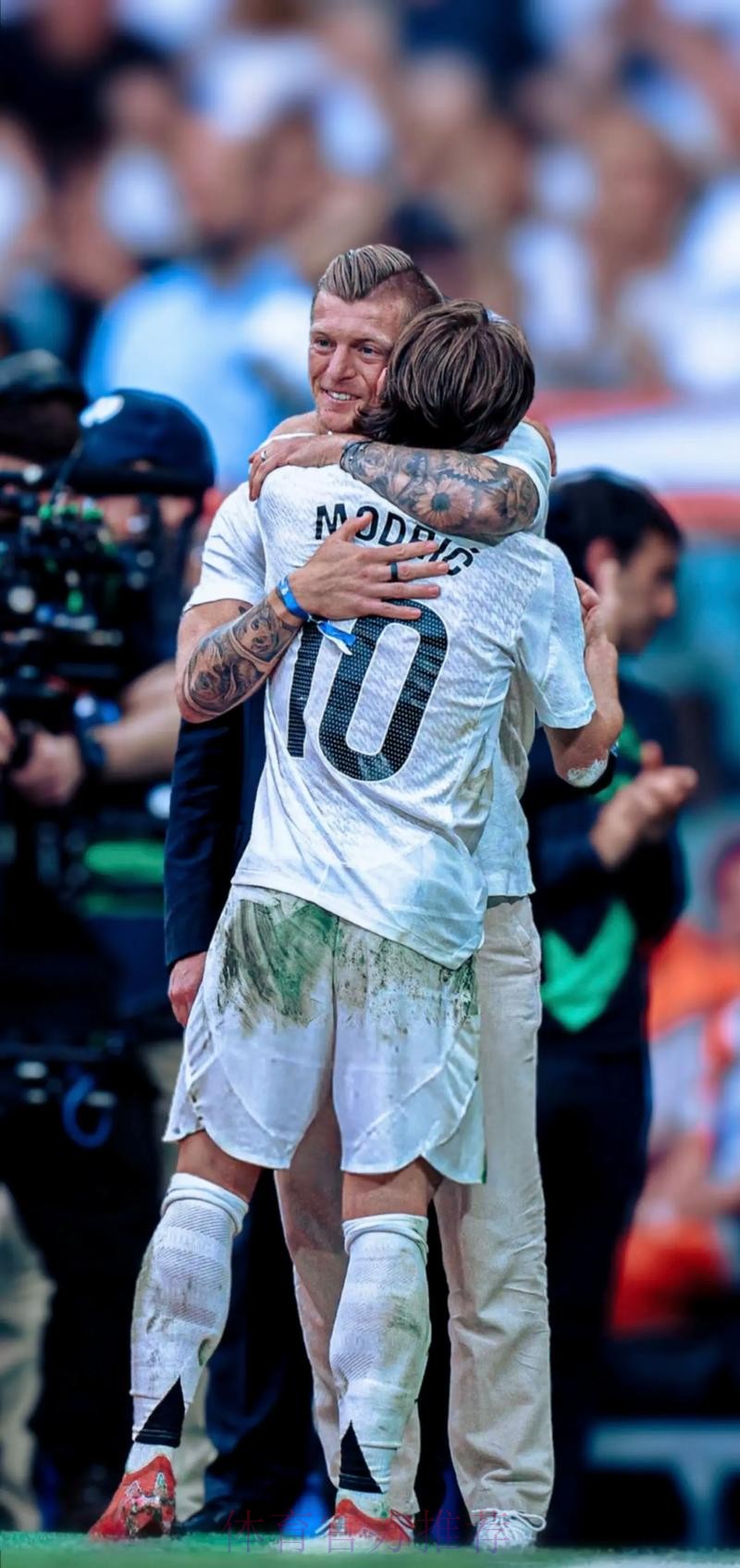 斯基拉:克罗斯距离与皇马续约至2025年仅一步之遥 斯基拉:克罗斯距离与皇马续约至2025年仅一步之遥